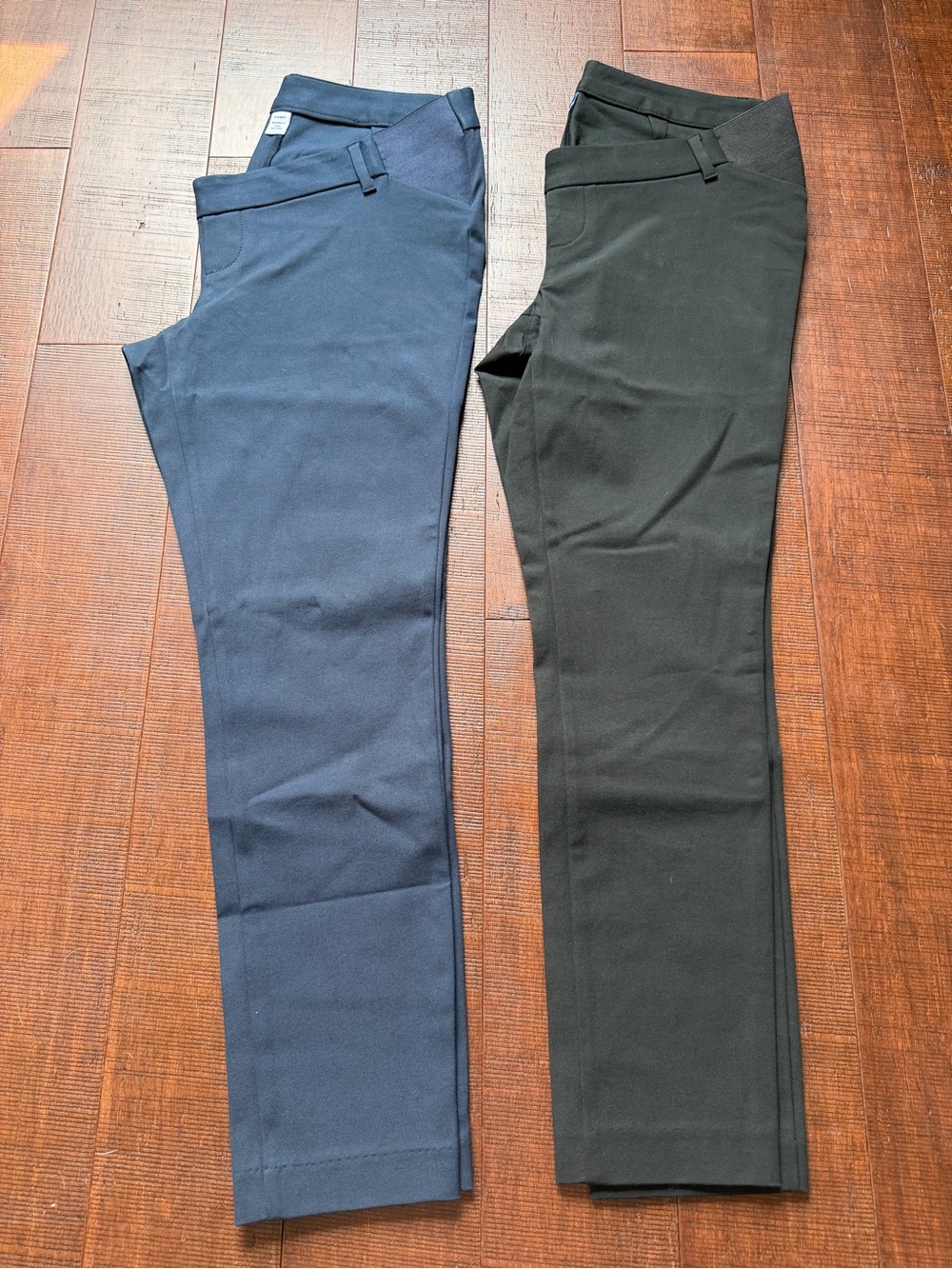 Old Navy Women's Maternity Pixie Side Panel Pants in Navy and Black